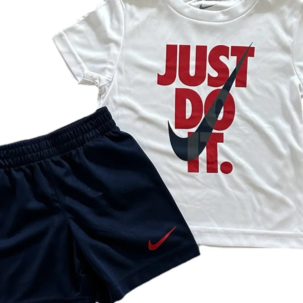 Nike Boys 2-Piece Dri-FIT Set Size 3T Navy Blue Shorts White Logo T-Shirt NWT